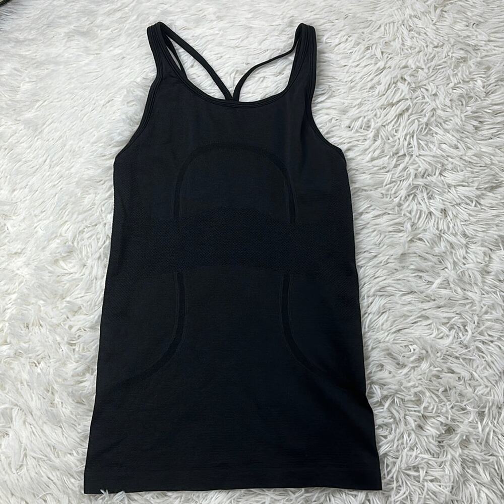 Lululemon Swiftly Tech Strappy Tank Black / Black